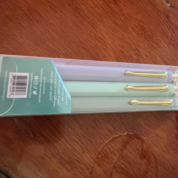 Awkward Essentials Naughty Sayings Pen Set - Picture 2 of 3